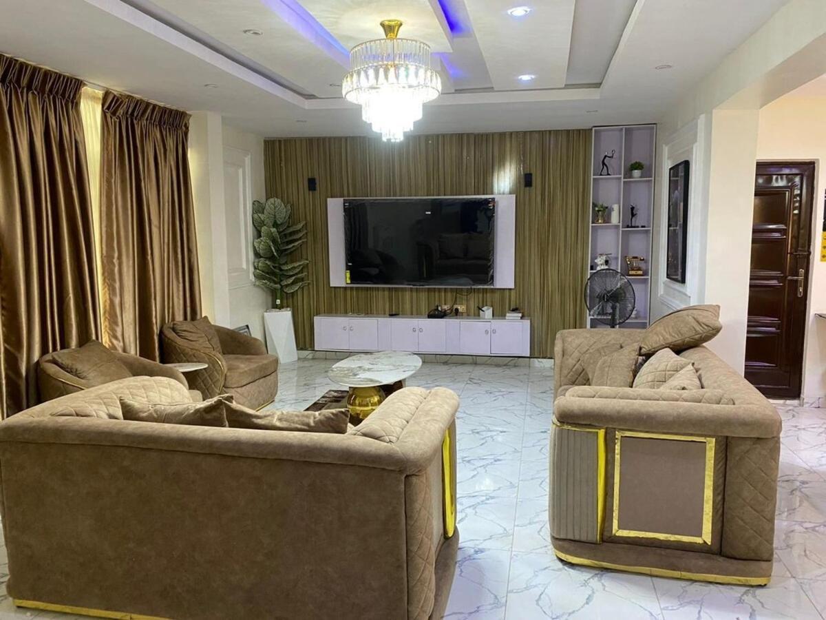 3 Bedroom Duplex In Ikorodu Exterior foto