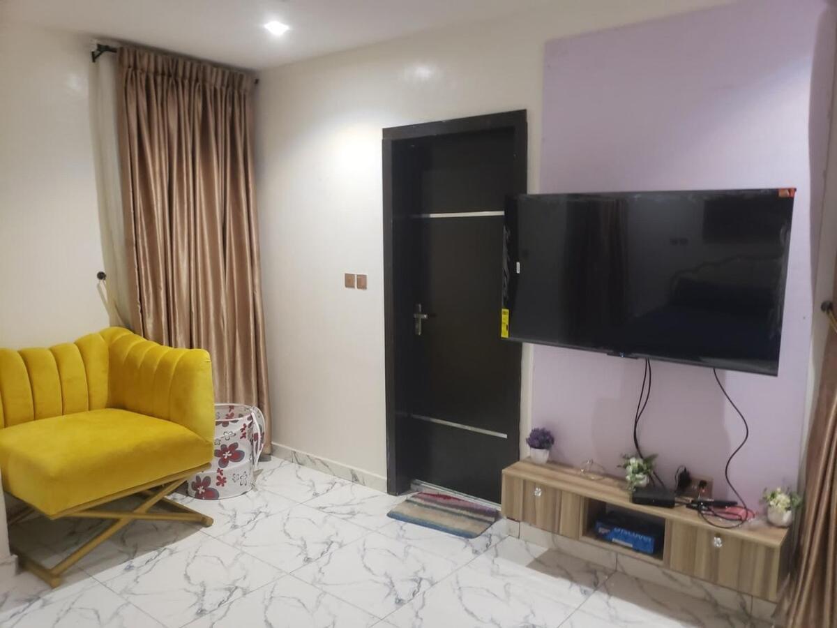 3 Bedroom Duplex In Ikorodu Exterior foto
