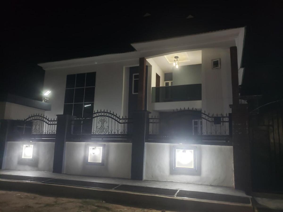 3 Bedroom Duplex In Ikorodu Exterior foto