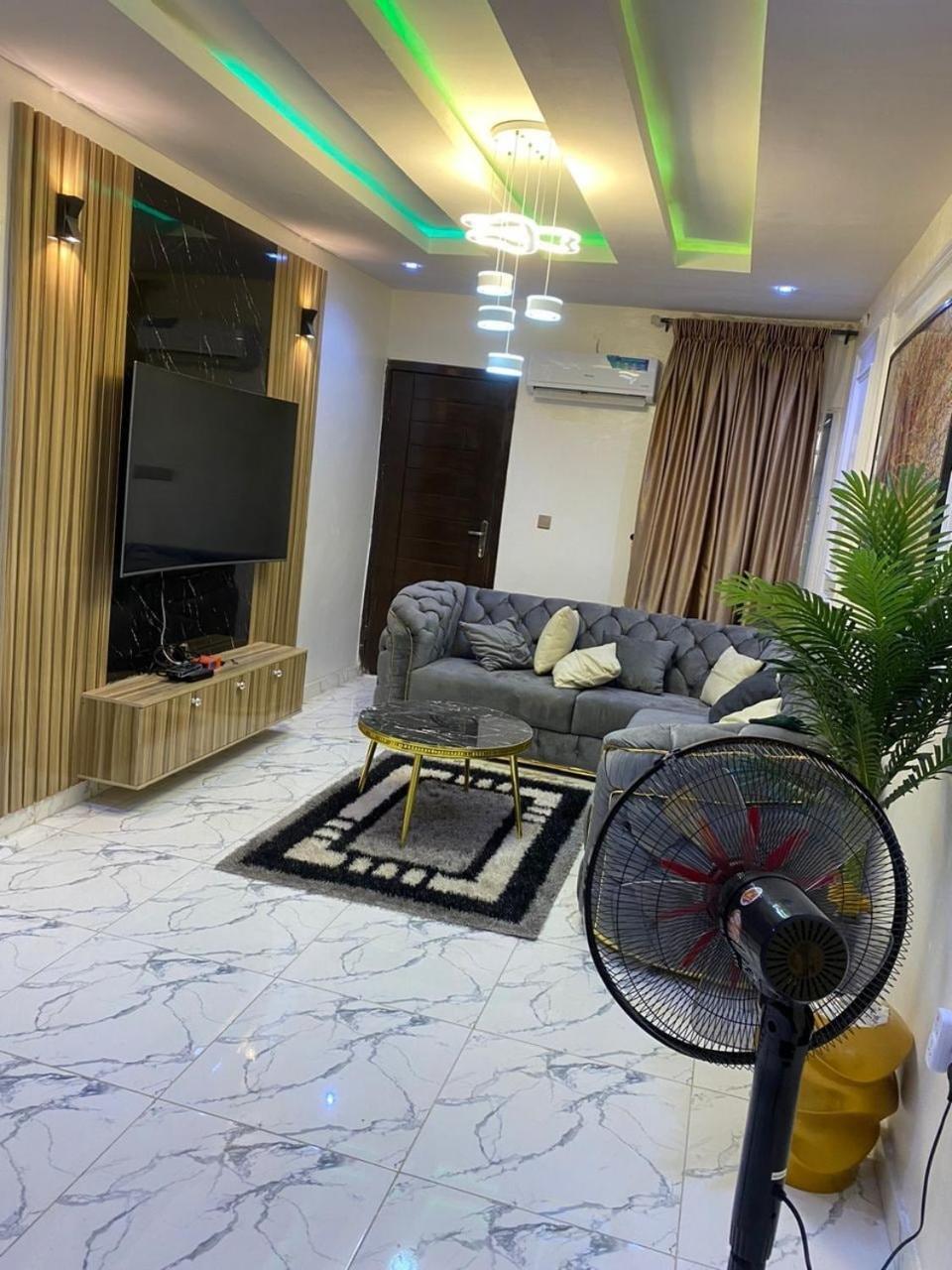3 Bedroom Duplex In Ikorodu Exterior foto